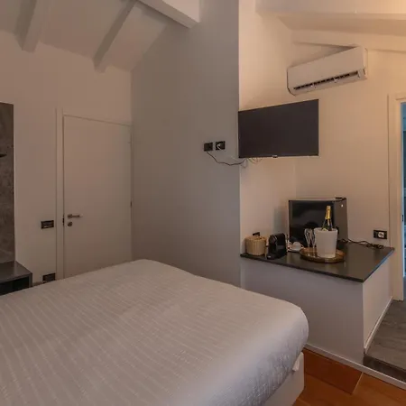La Barchessa Loft & - Free Parking Guest house *